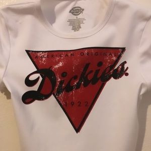 Dickies women’s top.